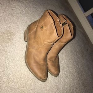 american eagle booties